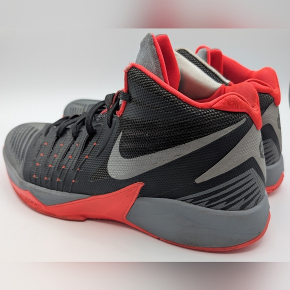 Nike Zoom Get Buckets Men's Black and Gray Athletic Shoes with Red Accents Sz 12 - Picture 2 of 7